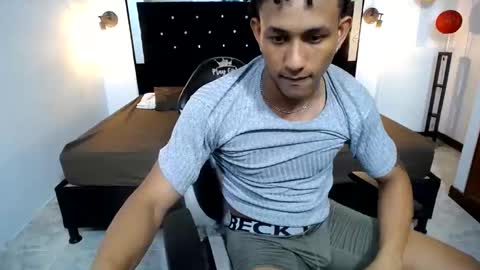 Snapshot of naughty_sebas_ chatting on January 31, 10:10 pm SEBAS online show from January 31, 10:10 pm