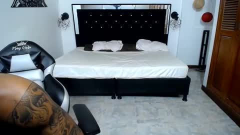Snapshot of naughty_sebas_ chatting on February 9, 6:26 pm SEBAS online show from February 9, 6:26 pm