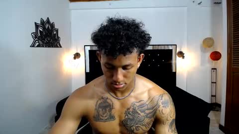 Snapshot of naughty_sebas_ chatting on February 24, 10:25 pm SEBAS online show from February 24, 10:25 pm