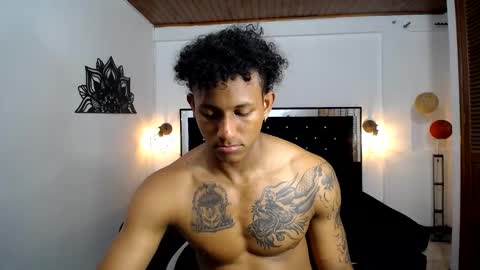 Snapshot of naughty_sebas_ chatting on February 27, 10:09 pm SEBAS online show from February 27, 10:09 pm