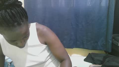 Snapshot of naughty_slender2 chatting on March 7, 9:06 am jn online show from March 7, 9:06 am