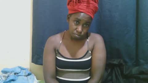 Snapshot of naughty_slender2 chatting on March 7, 10:29 pm jn online show from March 7, 10:29 pm