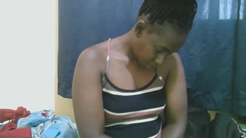 Snapshot of naughty_slender2 chatting on March 8, 4:27 am jn online show from March 8, 4:27 am