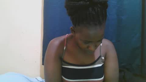 Snapshot of naughty_slender2 chatting on March 8, 4:33 pm jn online show from March 8, 4:33 pm