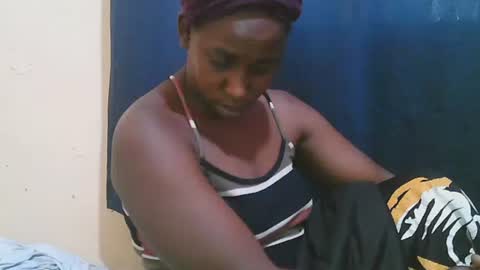 Snapshot of naughty_slender2 chatting on March 9, 4:38 am jn online show from March 9, 4:38 am