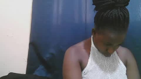 Snapshot of naughty_slender2 chatting on March 11, 5:35 am jn online show from March 11, 5:35 am