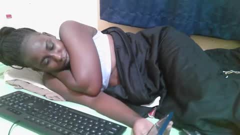 Snapshot of naughty_slender2 chatting on March 15, 7:25 am jn online show from March 15, 7:25 am