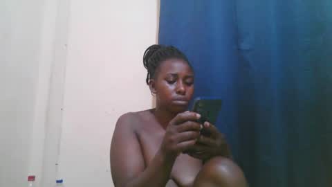Snapshot of naughty_slender2 chatting on March 18, 3:04 pm jn online show from March 18, 3:04 pm