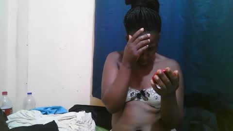 Snapshot of naughty_slender2 chatting on March 19, 3:10 am jn online show from March 19, 3:10 am