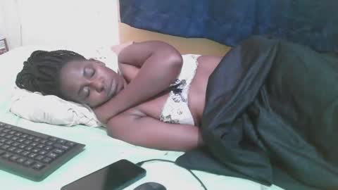 Snapshot of naughty_slender2 chatting on March 20, 3:33 am jn online show from March 20, 3:33 am