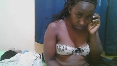 Snapshot of naughty_slender2 chatting on March 21, 5:45 am jn online show from March 21, 5:45 am