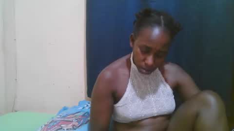 Snapshot of naughty_slender2 chatting on March 30, 7:59 pm jn online show from March 30, 7:59 pm