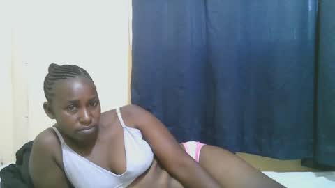 Snapshot of naughty_slender2 chatting on April 8, 6:46 am jn online show from April 8, 6:46 am