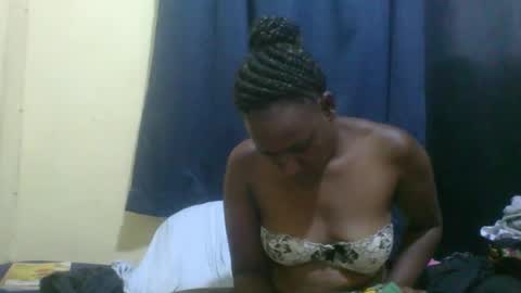 Snapshot of naughty_slender2 chatting on May 8, 1:49 pm jn online show from May 8, 1:49 pm