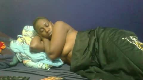 Snapshot of naughty_slender2 chatting on May 15, 11:12 pm jn online show from May 15, 11:12 pm