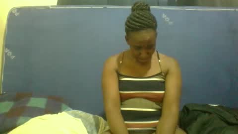 Snapshot of naughty_slender2 chatting on May 20, 6:41 am jn online show from May 20, 6:41 am