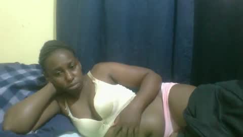 Snapshot of naughty_slender2 chatting on May 24, 3:44 am jn online show from May 24, 3:44 am