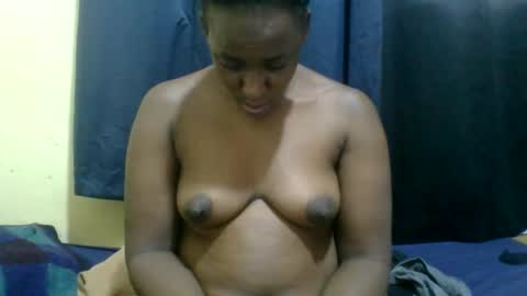 Snapshot of naughty_slender2 chatting on May 27, 1:57 am jn online show from May 27, 1:57 am