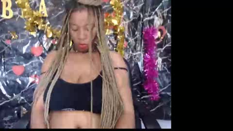 Snapshot of naughty_xxbunny chatting on January 25, 1:30 pm beauty online show from January 25, 1:30 pm