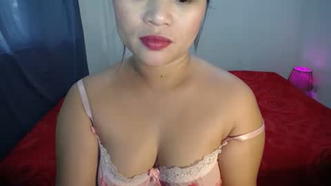 Snapshot of naughtyandsweetx chatting on September 16, 12:11 am May online show from September 16, 12:11 am