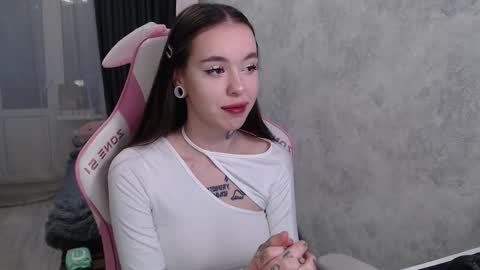 Dakota online show from October 19, 1:56 pm