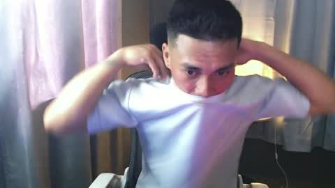 Snapshot of naughtyfuck_boy chatting on August 3, 4:00 am naughtyfuck_boy online show from August 3, 4:00 am