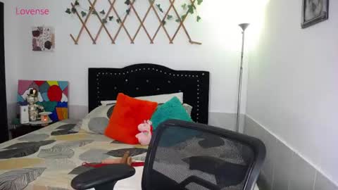 Snapshot of naughtygirl_mmm chatting on July 9, 7:29 pm Valeria online show from July 9, 7:29 pm