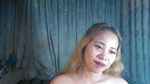 Snapshot of naughtyhotsexyjean chatting on May 30, 11:18 am miss jean online show from May 30, 11:18 am