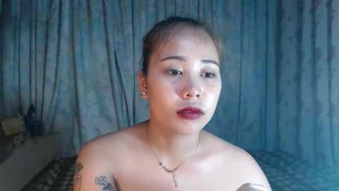 Snapshot of naughtyhotsexyjean chatting on June 2, 9:22 am miss jean online show from June 2, 9:22 am