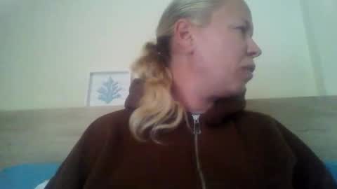 naughtyjennyblondeuk online show from May 1, 5:50 pm
