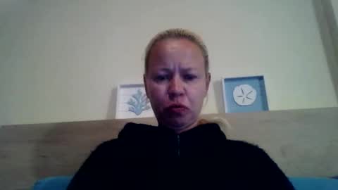 naughtyjennyblondeuk online show from May 6, 9:31 pm
