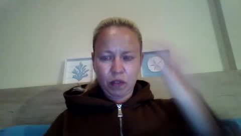 naughtyjennyblondeuk online show from May 8, 7:08 pm