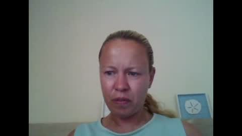 naughtyjennyblondeuk online show from May 23, 6:34 pm
