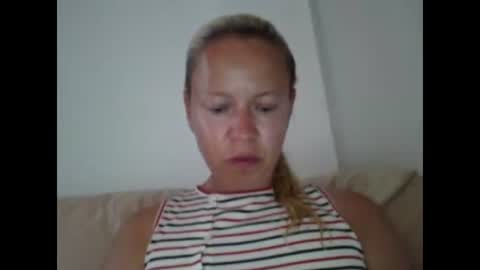 naughtyjennyblondeuk online show from May 30, 2:36 pm