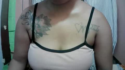 naughtymom_33 online show from April 4, 6:55 am