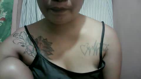 naughtymom_33 online show from April 14, 8:20 am