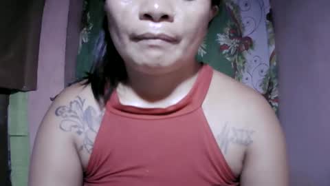 Snapshot of naughtymom_33 chatting on May 30, 6:54 am naughtymom_33 online show from May 30, 6:54 am
