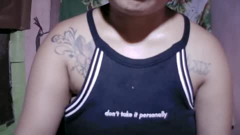 Snapshot of naughtymom_33 chatting on June 13, 5:27 am naughtymom_33 online show from June 13, 5:27 am