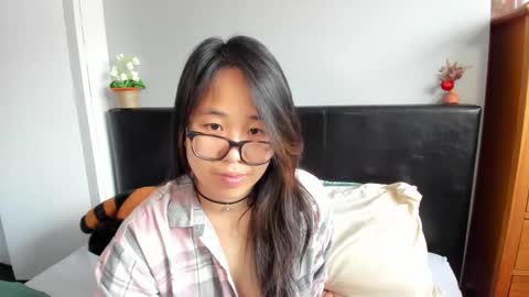 Gigi Chu  online show from March 20, 1:16 pm