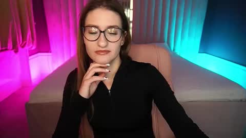 Snapshot of naughtynursevibe chatting on October 10, 6:34 am Ur Nurse online show from October 10, 6:34 am