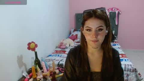 naughtyplayass online show from February 6, 10:10 pm