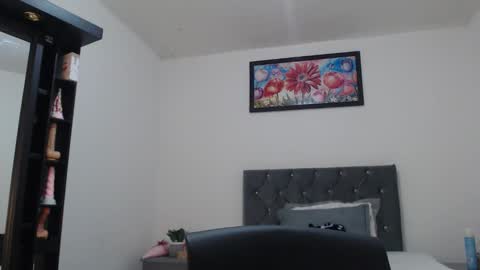 naughtyplayass online show from October 3, 6:27 pm