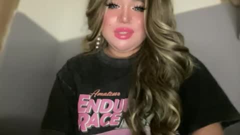 Rose Wilson online show from September 18, 4:42 pm