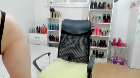 Snapshot of naughtysabine1 chatting on June 30, 11:11 am naughtysabine1 online show from June 30, 11:11 am