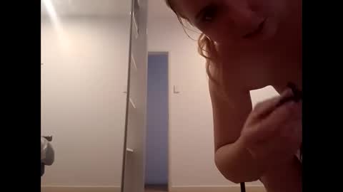 Snapshot of naughtyt333n chatting on May 13, 5:49 am Naughty Jess online show from May 13, 5:49 am