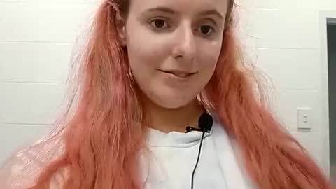 Snapshot of naughtyt333n chatting on May 28, 8:44 am Naughty Jess online show from May 28, 8:44 am