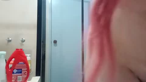 Snapshot of naughtyt333n chatting on June 5, 12:33 pm Naughty Jess online show from June 5, 12:33 pm