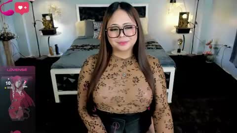 ITS ME YOGIRL PATRICIA online show from June 19, 2:32 pm