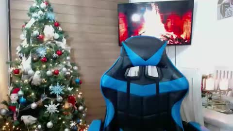 Snapshot of naugthy18boy chatting on December 18, 2:53 am Nico online show from December 18, 2:53 am