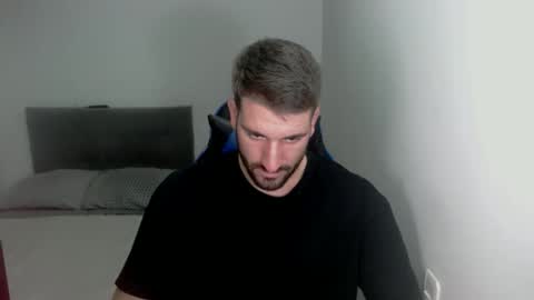 Snapshot of naugthy18boy chatting on February 14, 1:40 pm Nico online show from February 14, 1:40 pm